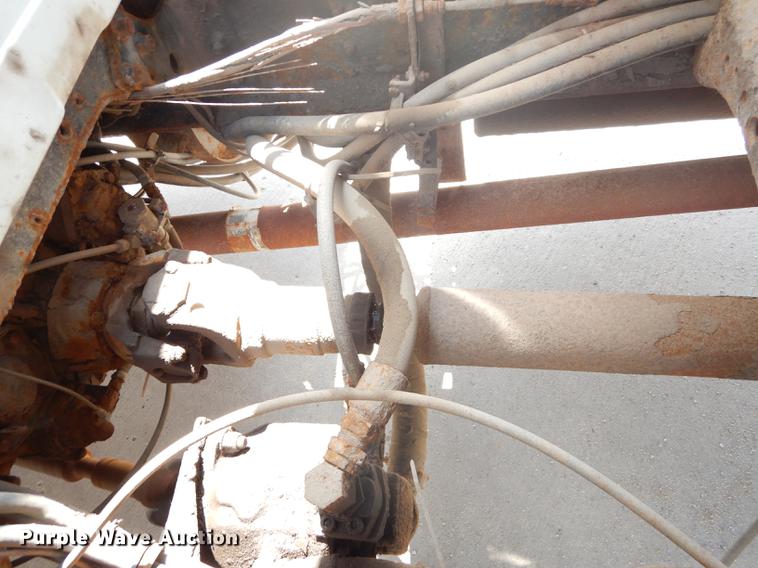 image for item DB8479 1996 International 4900 dump truck