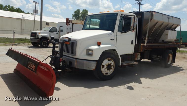 image for item DB8481 2002 Freightliner FL60 flatbed truck