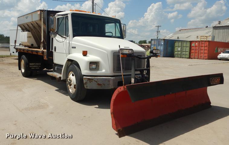 image for item DB8481 2002 Freightliner FL60 flatbed truck