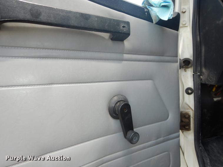 image for item DB8481 2002 Freightliner FL60 flatbed truck