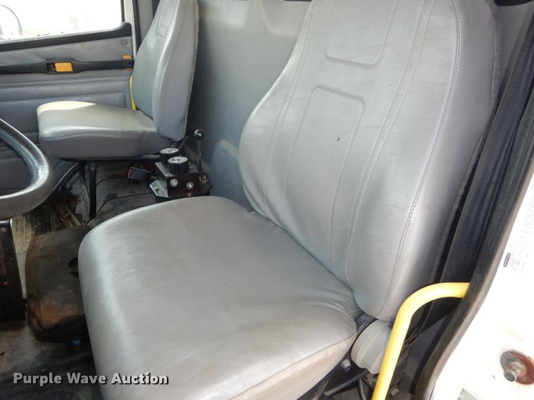 image for item DB8481 2002 Freightliner FL60 flatbed truck