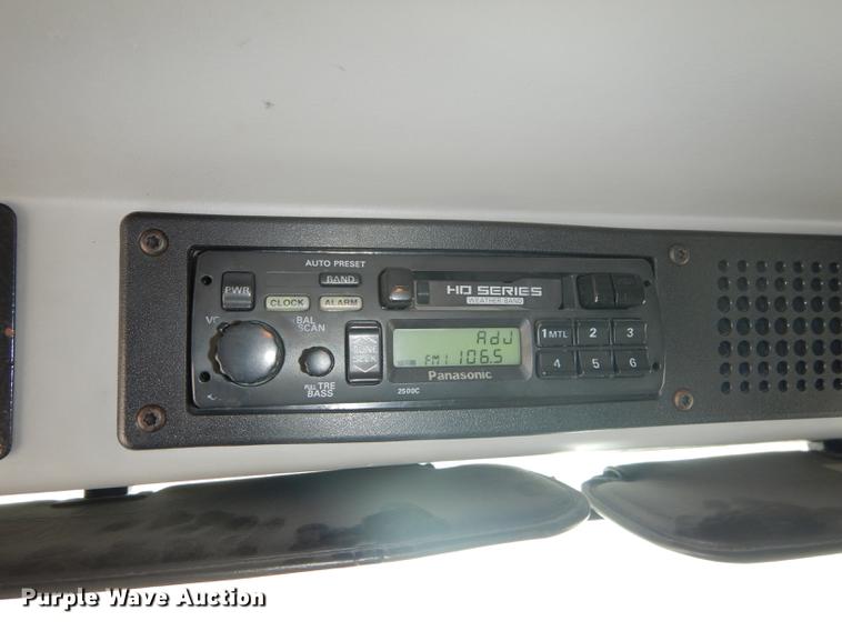 image for item DB8481 2002 Freightliner FL60 flatbed truck