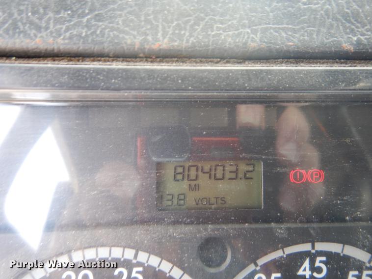 image for item DB8481 2002 Freightliner FL60 flatbed truck