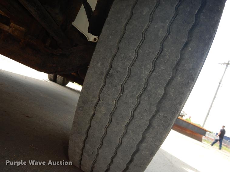 image for item DB8481 2002 Freightliner FL60 flatbed truck