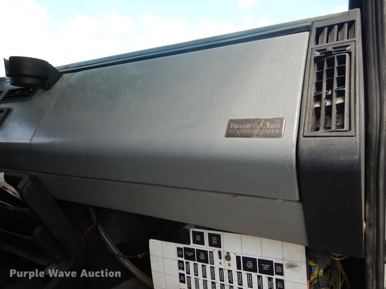 image for item DB8481 2002 Freightliner FL60 flatbed truck