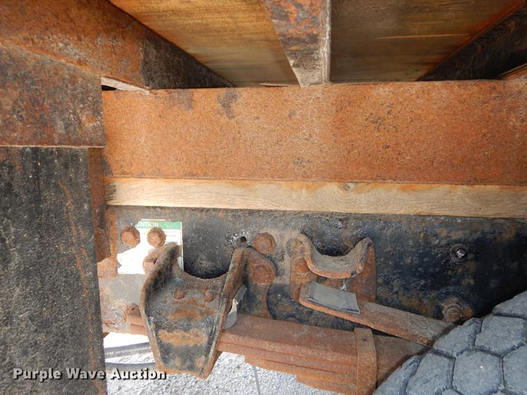 image for item DB8481 2002 Freightliner FL60 flatbed truck