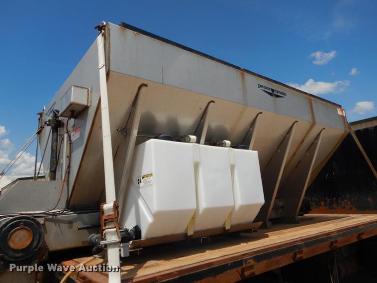 image for item DB8481 2002 Freightliner FL60 flatbed truck