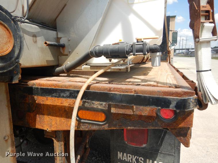 image for item DB8481 2002 Freightliner FL60 flatbed truck