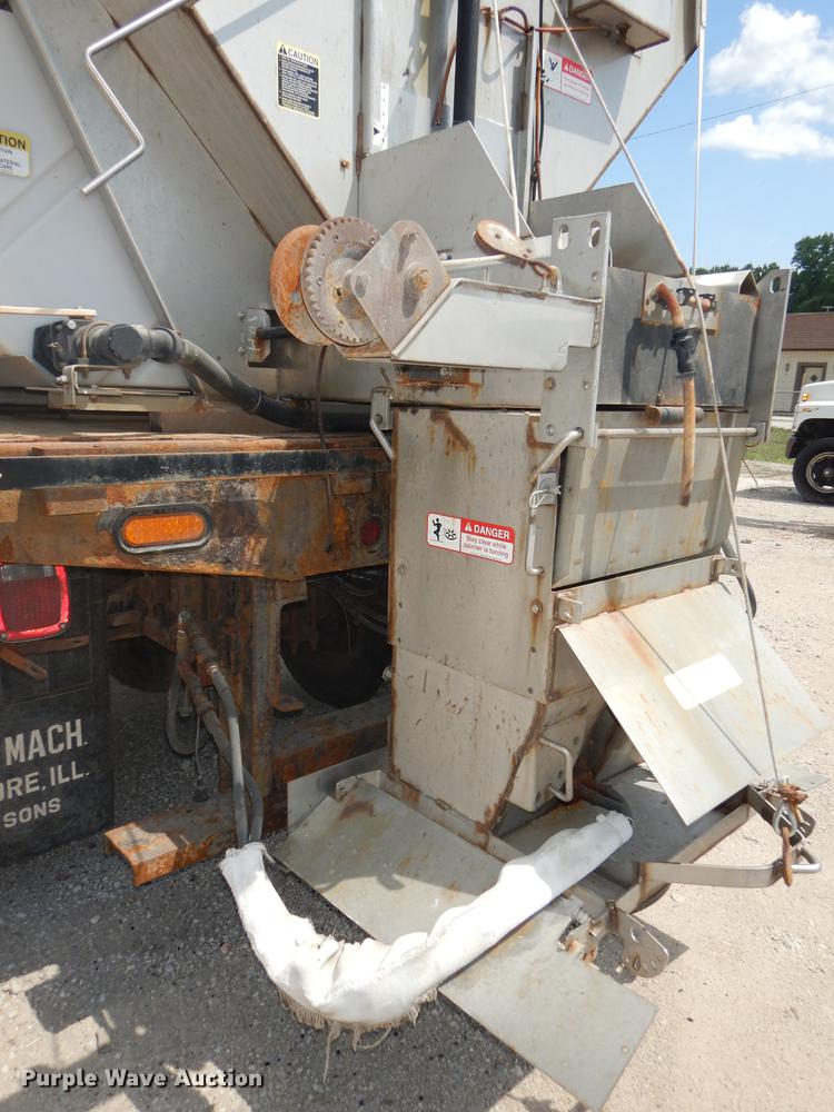 image for item DB8481 2002 Freightliner FL60 flatbed truck