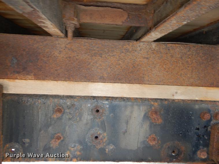 image for item DB8481 2002 Freightliner FL60 flatbed truck