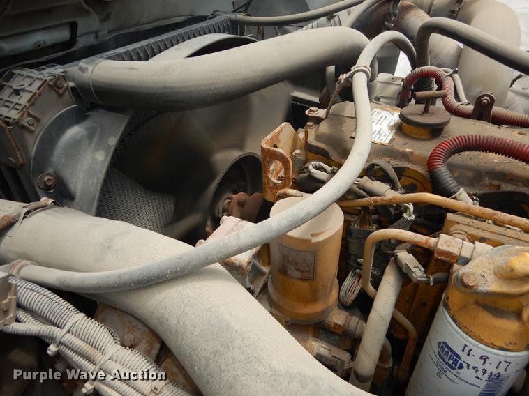 image for item DB8481 2002 Freightliner FL60 flatbed truck