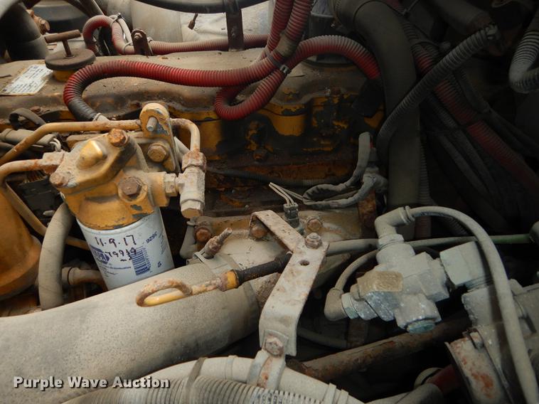 image for item DB8481 2002 Freightliner FL60 flatbed truck