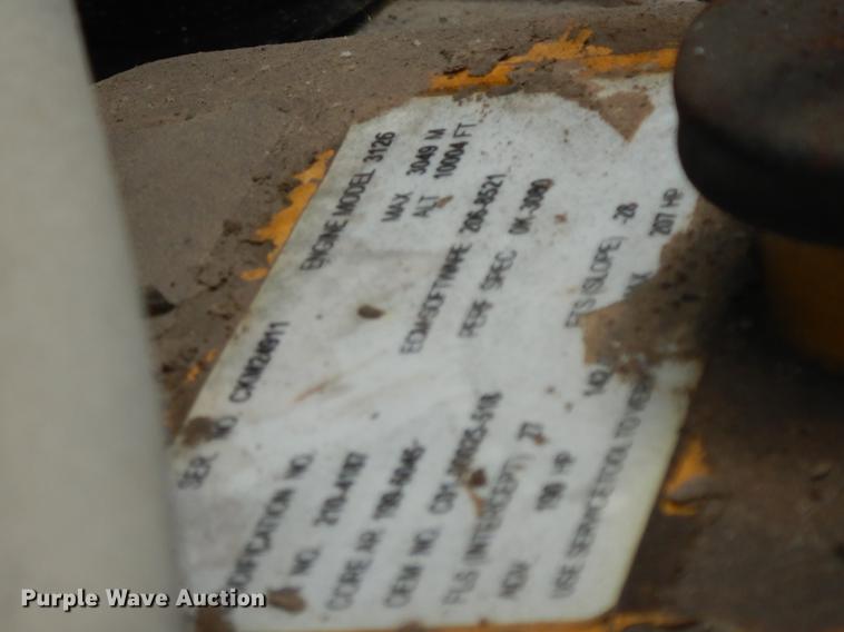 image for item DB8481 2002 Freightliner FL60 flatbed truck