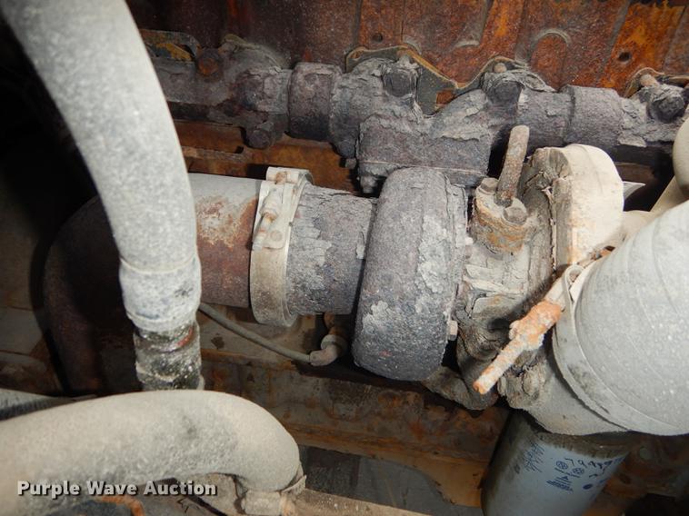 image for item DB8481 2002 Freightliner FL60 flatbed truck