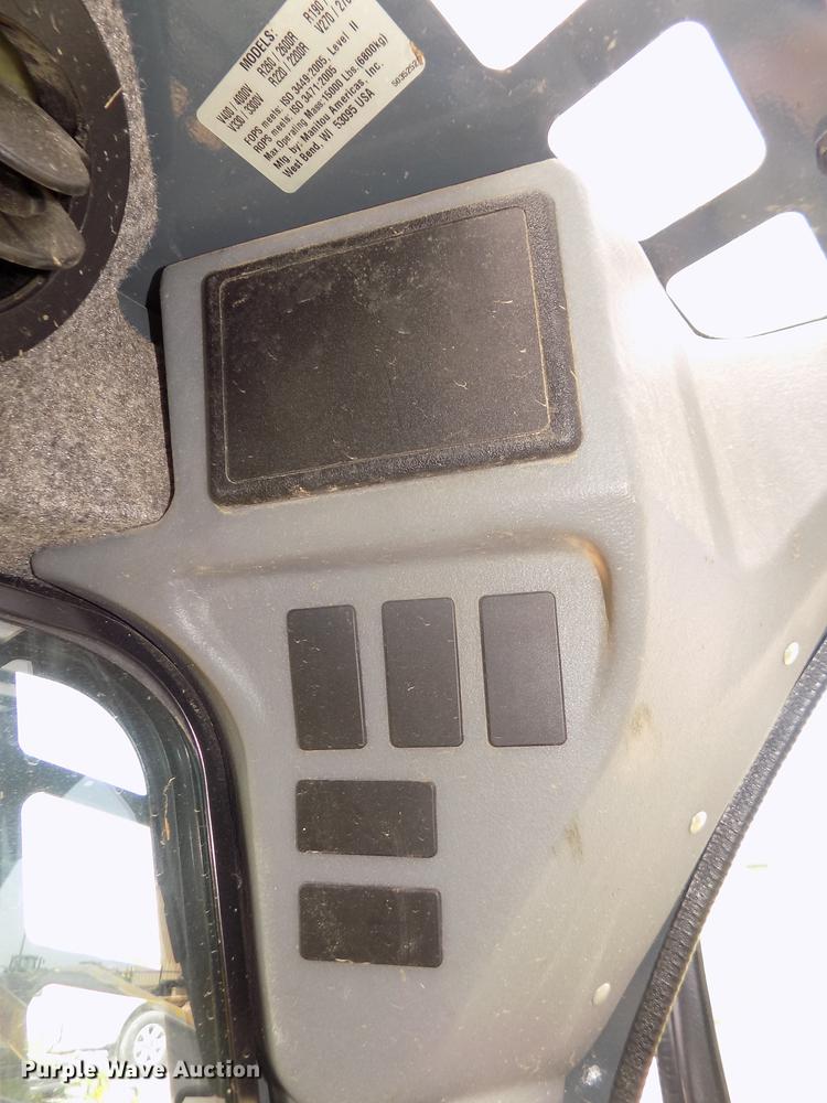 image for item DB8710 2014 Gehl R190 skid steer