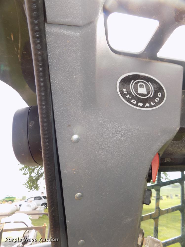 image for item DB8710 2014 Gehl R190 skid steer