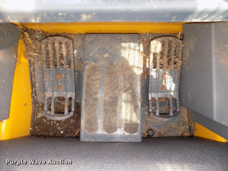 image for item DB8710 2014 Gehl R190 skid steer