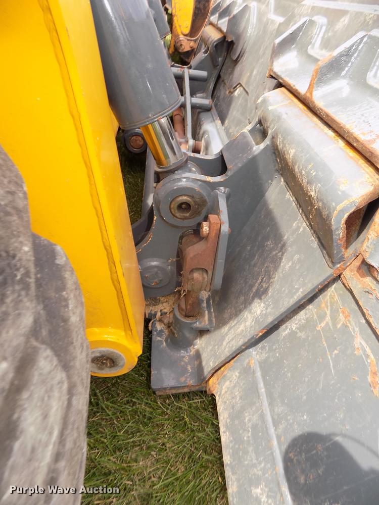 image for item DB8710 2014 Gehl R190 skid steer