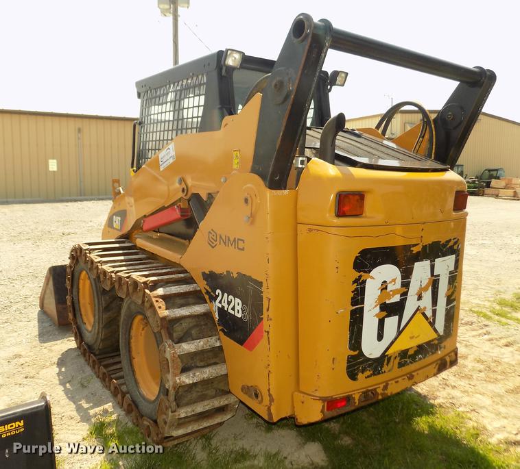 image for item DB8711 2012 Caterpillar 242B3 skid steer