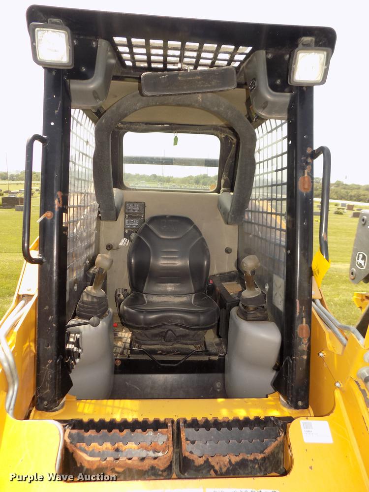 image for item DB8711 2012 Caterpillar 242B3 skid steer