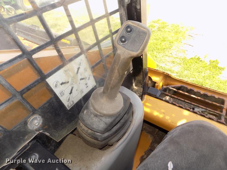 image for item DB8711 2012 Caterpillar 242B3 skid steer