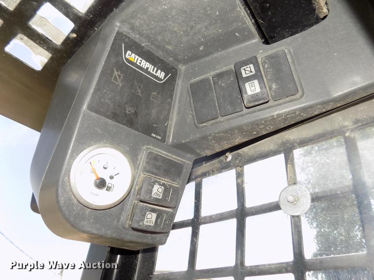 image for item DB8711 2012 Caterpillar 242B3 skid steer