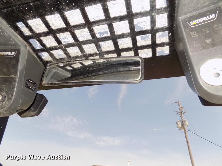 image for item DB8711 2012 Caterpillar 242B3 skid steer