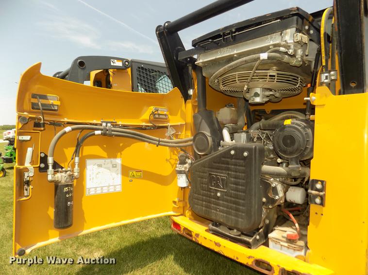 image for item DB8711 2012 Caterpillar 242B3 skid steer