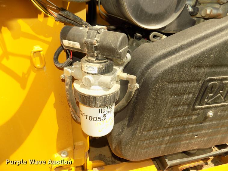image for item DB8711 2012 Caterpillar 242B3 skid steer