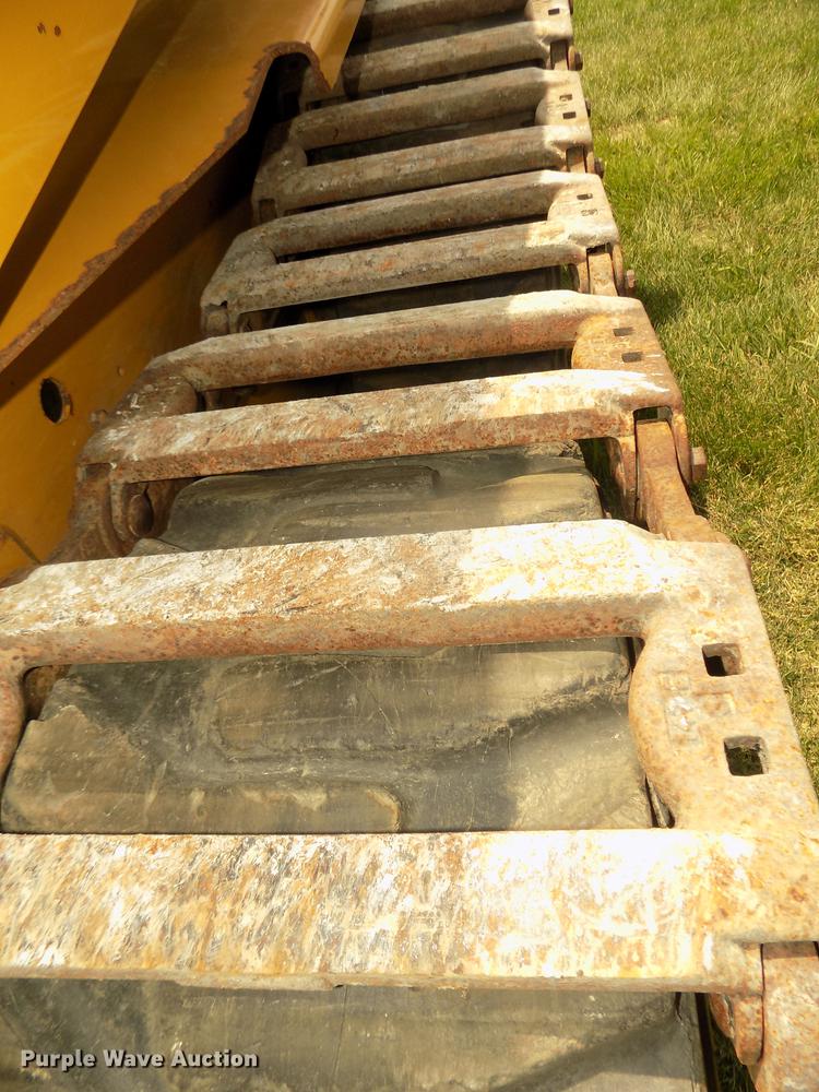 image for item DB8711 2012 Caterpillar 242B3 skid steer
