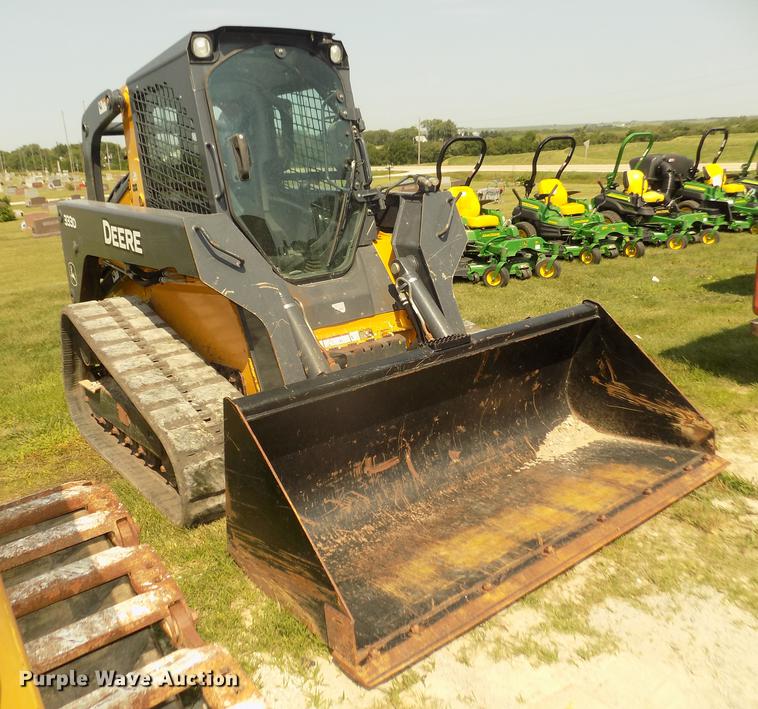 image for item DB8712 2012 John Deere 333D skid steer