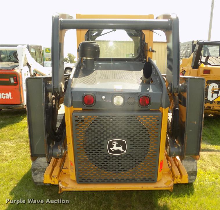 image for item DB8712 2012 John Deere 333D skid steer