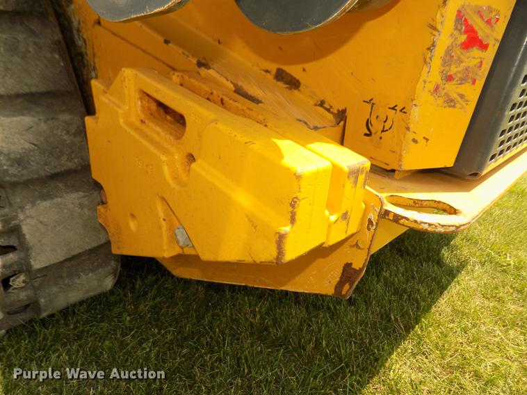 image for item DB8712 2012 John Deere 333D skid steer