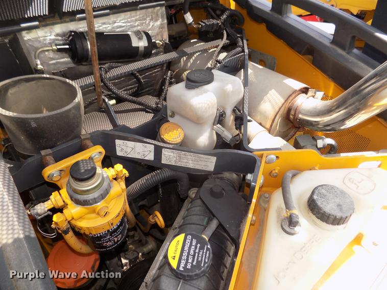 image for item DB8712 2012 John Deere 333D skid steer