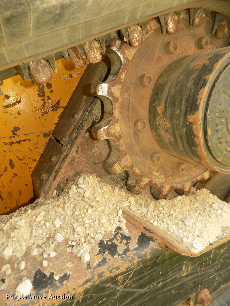 image for item DB8712 2012 John Deere 333D skid steer