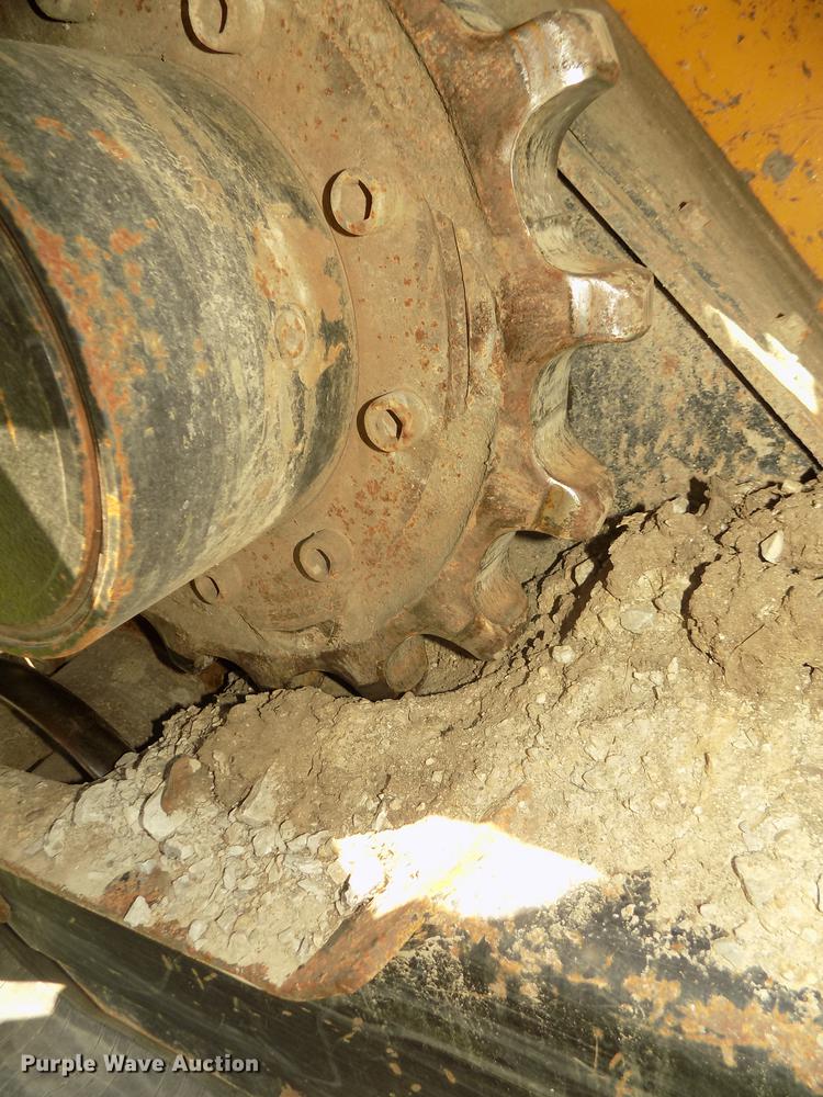 image for item DB8712 2012 John Deere 333D skid steer