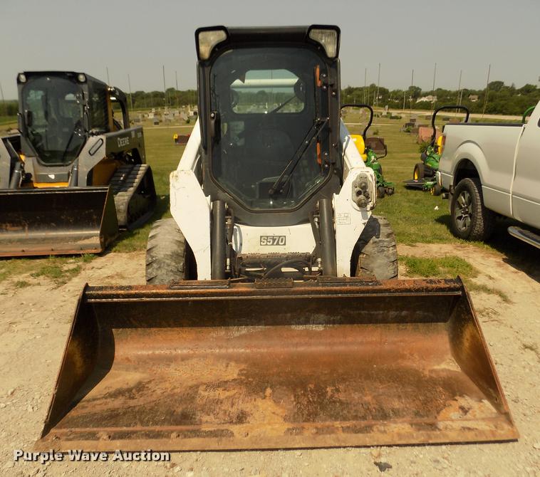 image for item DB8713 2016 Bobcat S570 skid steer