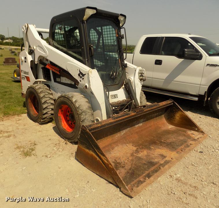 image for item DB8713 2016 Bobcat S570 skid steer