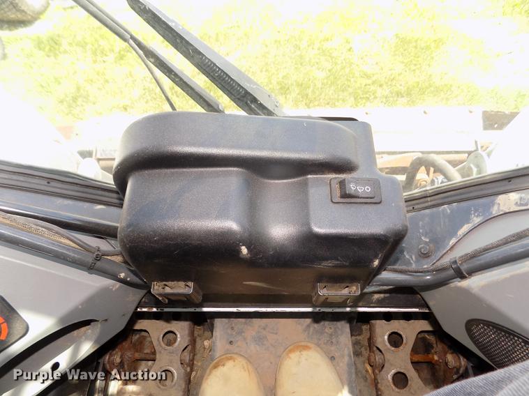 image for item DB8713 2016 Bobcat S570 skid steer