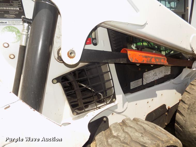 image for item DB8713 2016 Bobcat S570 skid steer