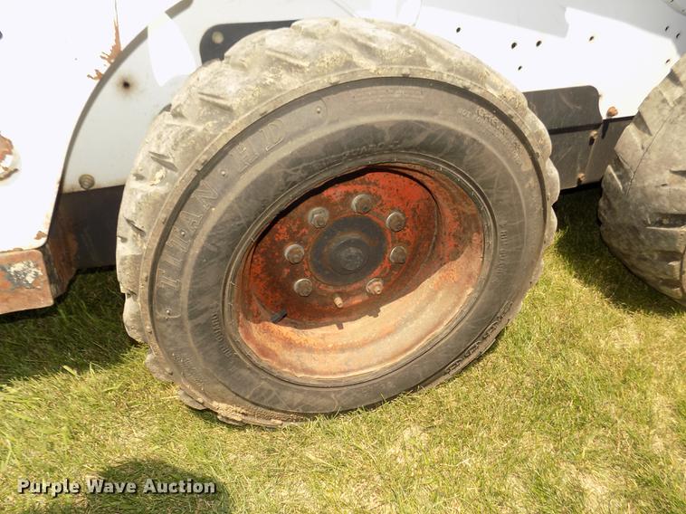 image for item DB8713 2016 Bobcat S570 skid steer