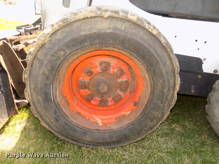 image for item DB8713 2016 Bobcat S570 skid steer
