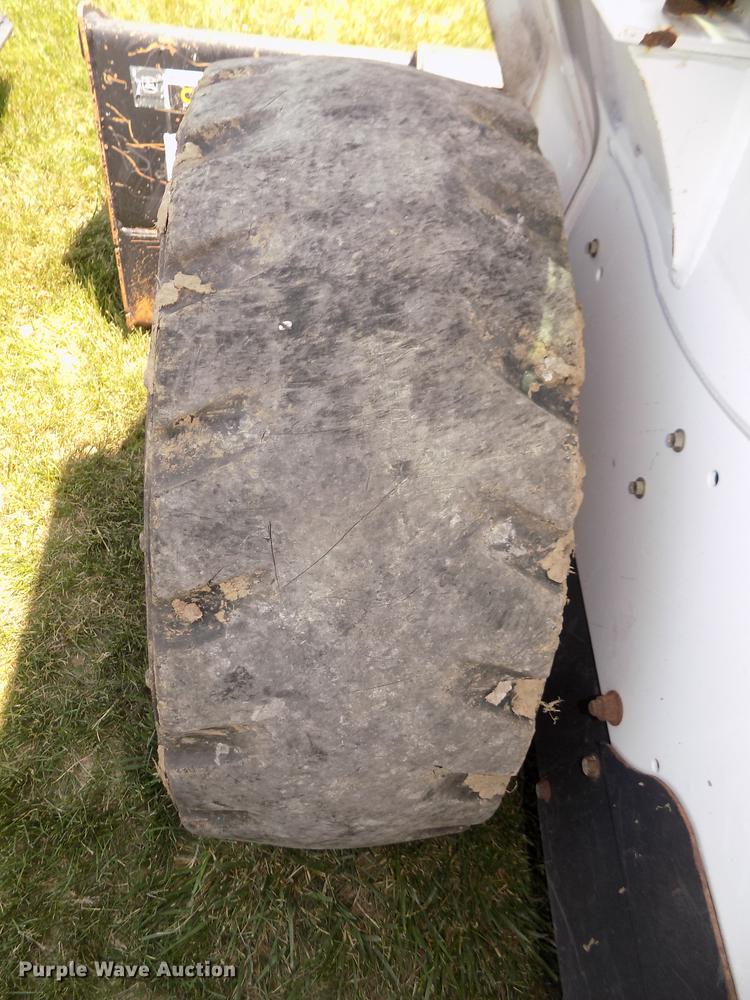 image for item DB8713 2016 Bobcat S570 skid steer