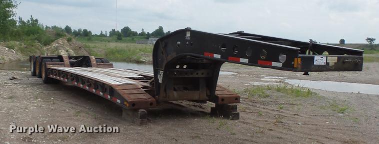 image for item DC4701 2001 Fontaine drop deck equipment trailer