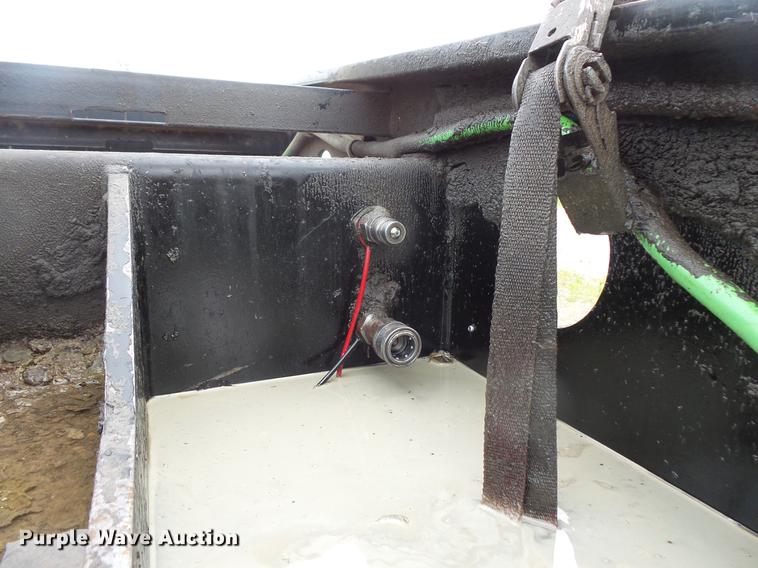 image for item DC4701 2001 Fontaine drop deck equipment trailer