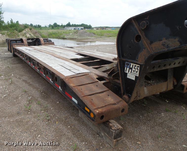 image for item DC4701 2001 Fontaine drop deck equipment trailer