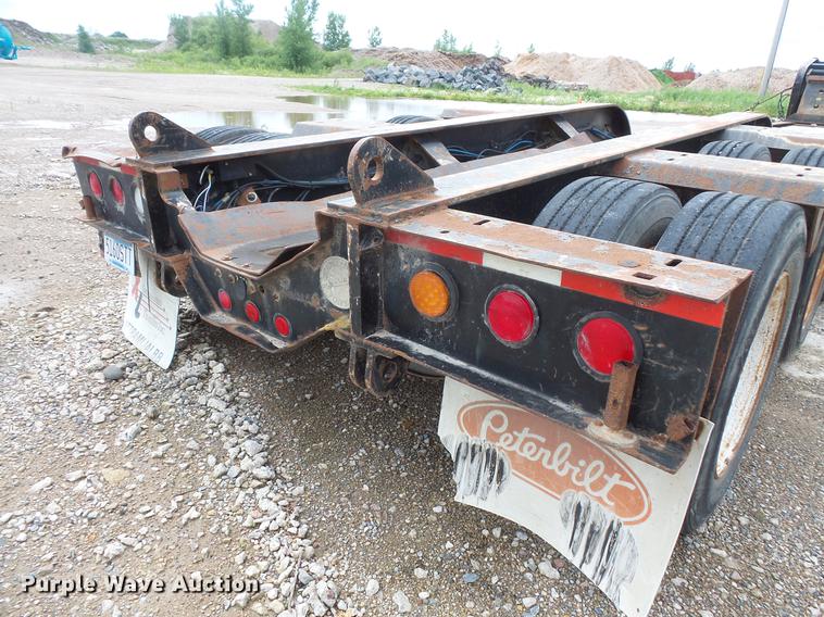 image for item DC4701 2001 Fontaine drop deck equipment trailer