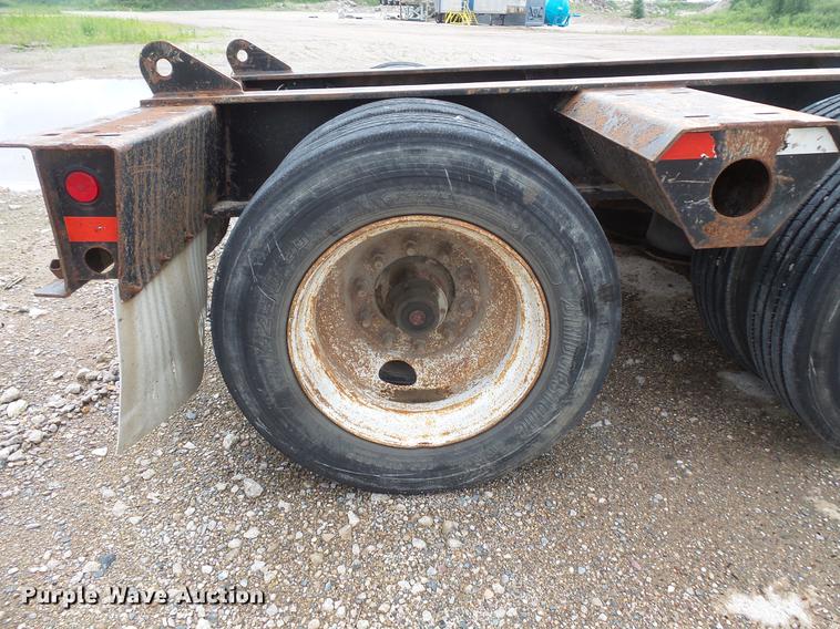 image for item DC4701 2001 Fontaine drop deck equipment trailer