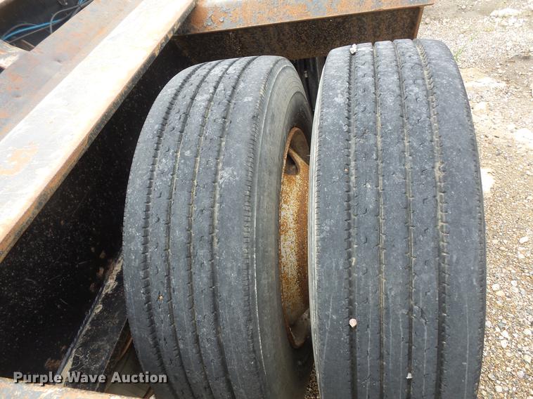 image for item DC4701 2001 Fontaine drop deck equipment trailer