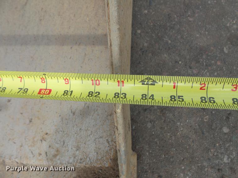 image for item DC4702 2011 John Deere 332D skid steer